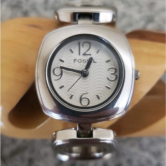 Ladies Fossil Water Resistant Quartz Bracelet Watch Stainless Steel‎ 6" New Batt - Picture 6 of 10